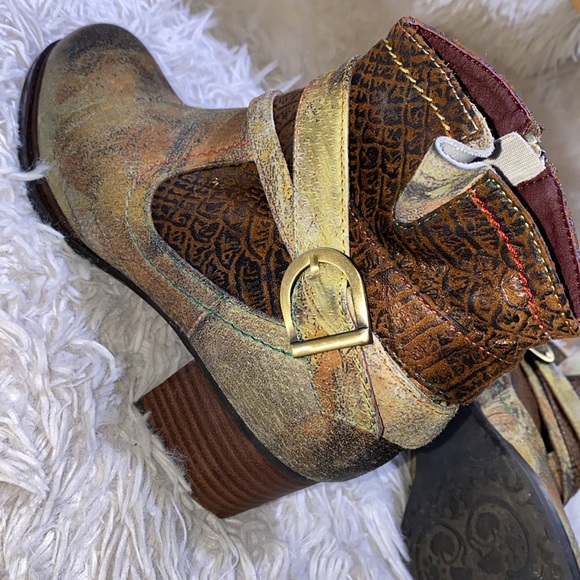 🧝♀️-Woman’s ankle boots-🧝♀️ - Picture 8 of 12